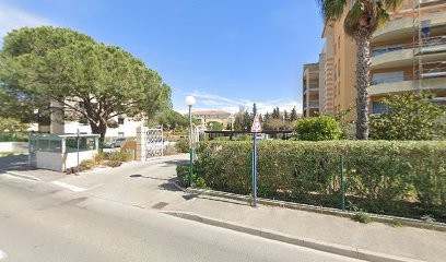 Macintroll, Concepteur de Sites Web à Fréjus