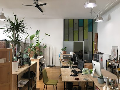 FAR: Sites Web Vitrine Et EShop, Concepteur de Sites Web à Rennes