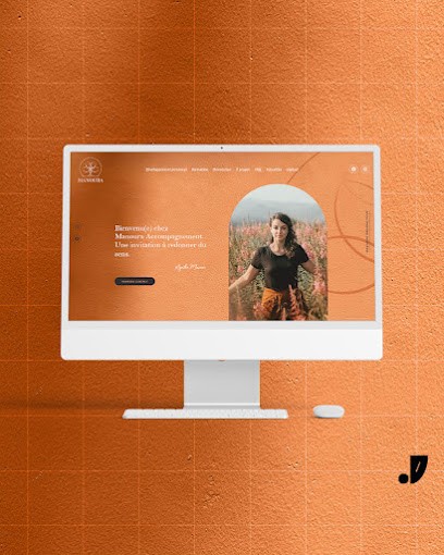 Julie Donnay / Designer Web, Concepteur de Sites Web à Ludes