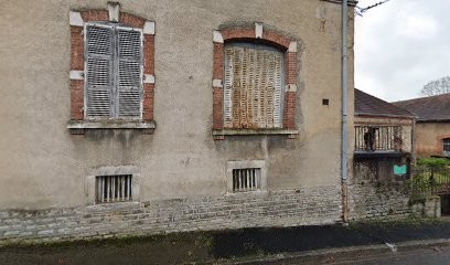 Quatre & Trois 7, Concepteur de Sites Web à Montceau-les-Mines