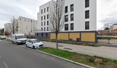 Reuf Webdesigner, Intégrateur, Flasheur à Lyon, Concepteur de Sites Web à Saint-Priest