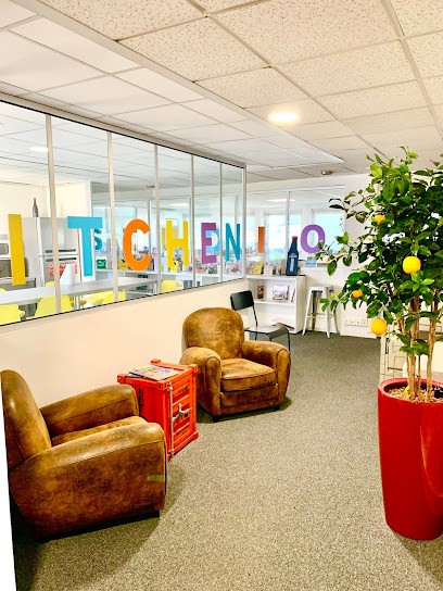 16com, Concepteur de Sites Web à Puteaux