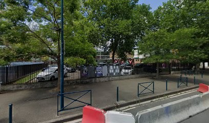 Malika Ait Taouil, Concepteur de Sites Web à Pantin