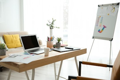 Julia Gomes - Graphiste, webdesigner, Concepteur de Sites Web à Montigny-Lencoup