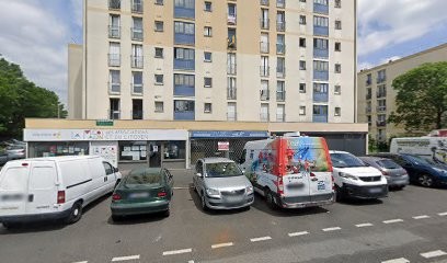 Mahinga Pierre, Concepteur de Sites Web à Orly