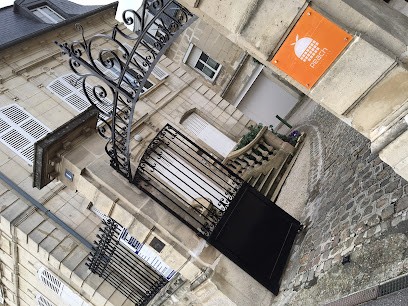 Agence De Communication Peach - Création De Site - Marketing, Concepteur de Sites Web à Lacroix-Saint-Ouen