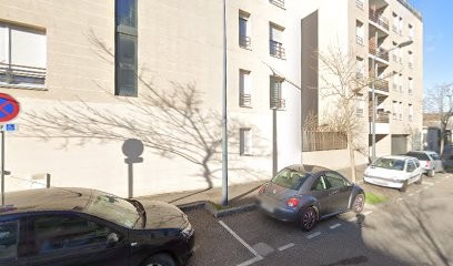 Siham Berrada, Concepteur de Sites Web à Vaulx-en-Velin