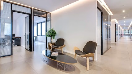 Web18 / Sandra Boulou Experte WordPress & WooCommerce, Concepteur de Sites Web à Paris 15