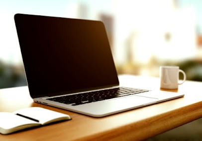 Clarisse B. Conception Web, Concepteur de Sites Web à Montrond-les-Bains